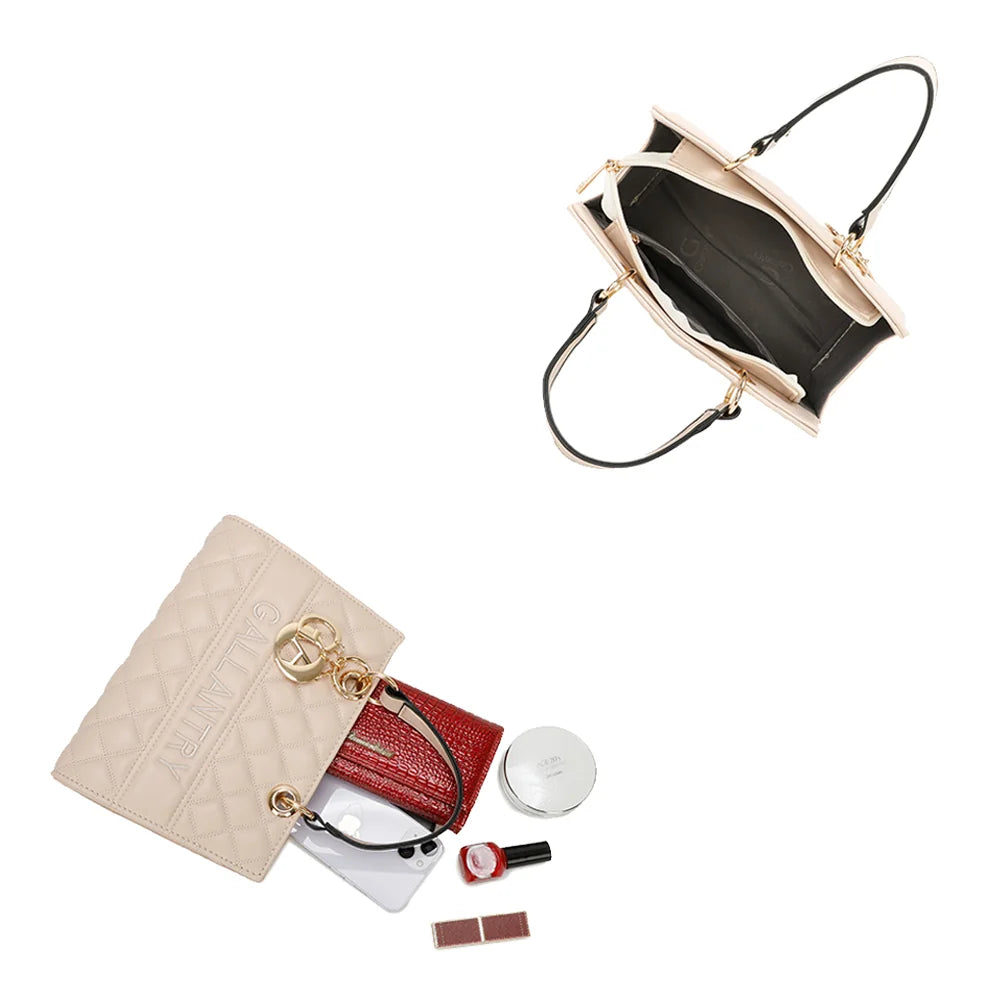 Le Matelassé beige ouvert : un espace intérieur doublé pour les essentiels du quotidien – réf. C-0169