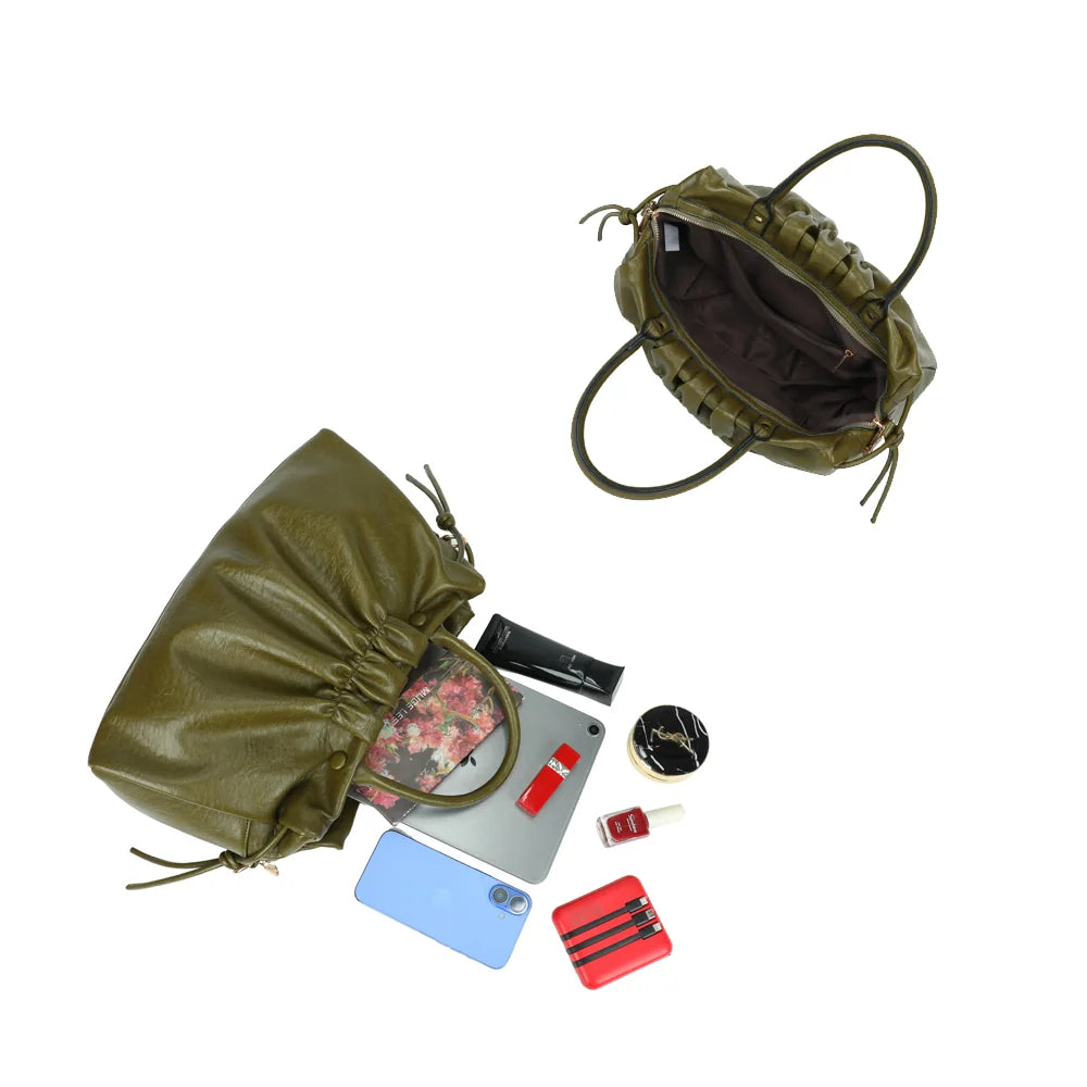 Intérieur zippé du Minimaliste vert foncé : place pour une tablette, un téléphone et vos essentiels – réf. DQ-8739