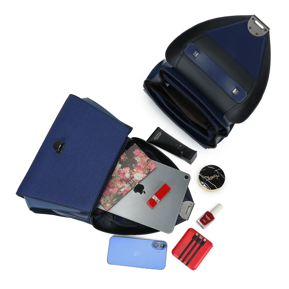 Intérieur compartimenté du Montalto bleu foncé : smartphone, petite tablette et essentiels trouvent leur place – réf. LS-76006