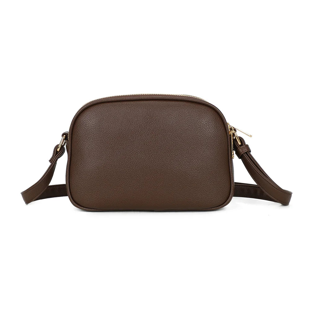 Dos du Naëlia café : simili cuir grainé uni et bandoulière réglable à boucle dorée – réf. A-9137-1