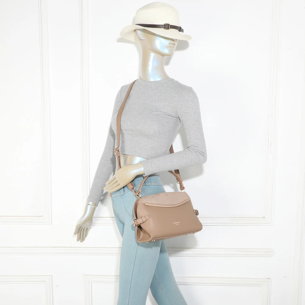 Sac à main femme Le Odrane taupe foncé porté à la main ou en bandoulière, format intermédiaire – réf. R-2085