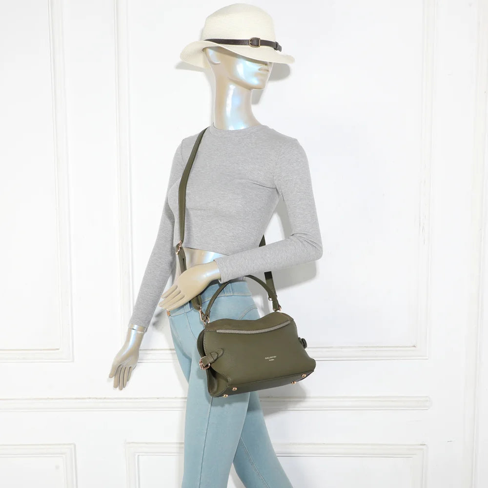 Sac à main femme Le Odrane vert foncé porté à la main ou en bandoulière, format intermédiaire – réf. R-2085