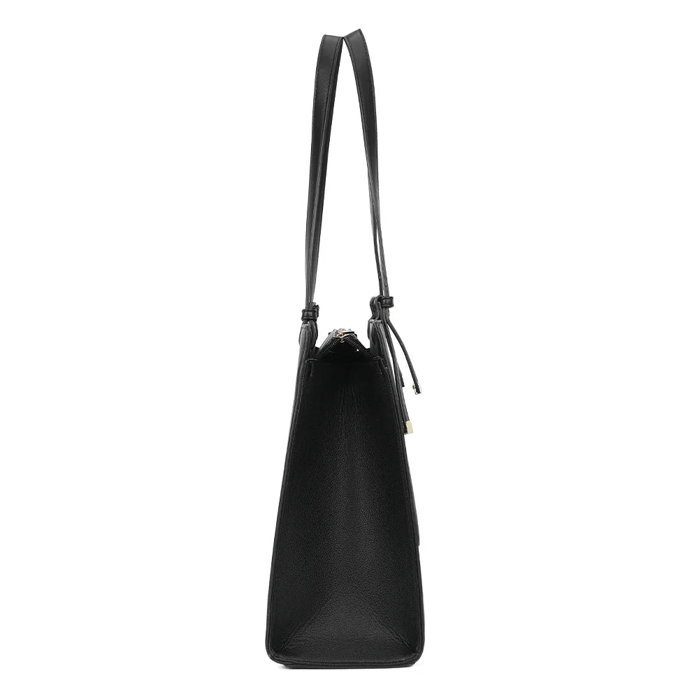 Profil du cabas Le Orsay noir : une ligne structurée et 13 cm de profondeur pour les essentiels – réf. R-2081
