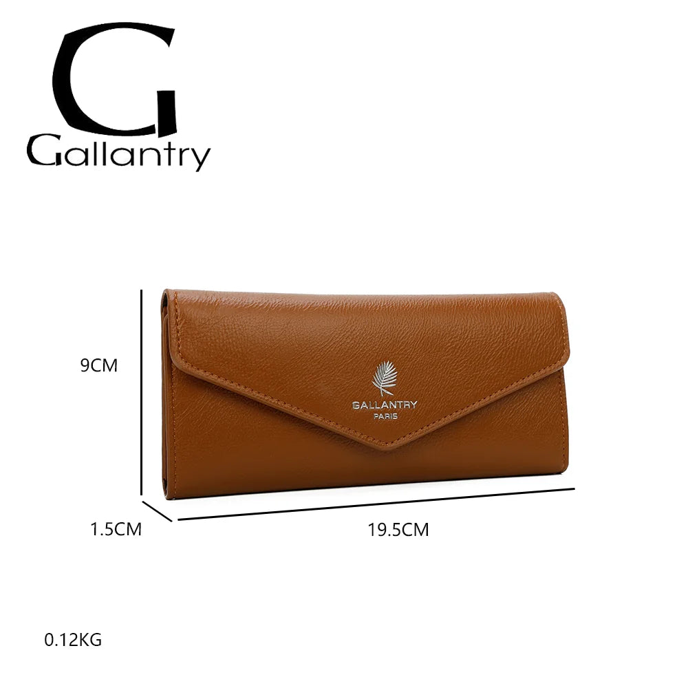 Dimensions du portefeuille Le Petit Fidèle camel : 19,5 × 1,5 × 9 cm, pour environ 0,15 kg – réf. YM-72012