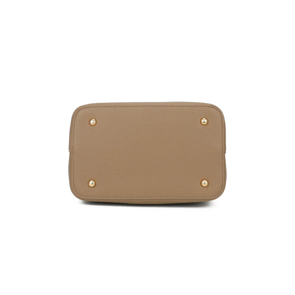 Dessous du Le Régent taupe foncé avec quatre pieds métalliques qui protègent la base une fois posé – réf. G-7505-1