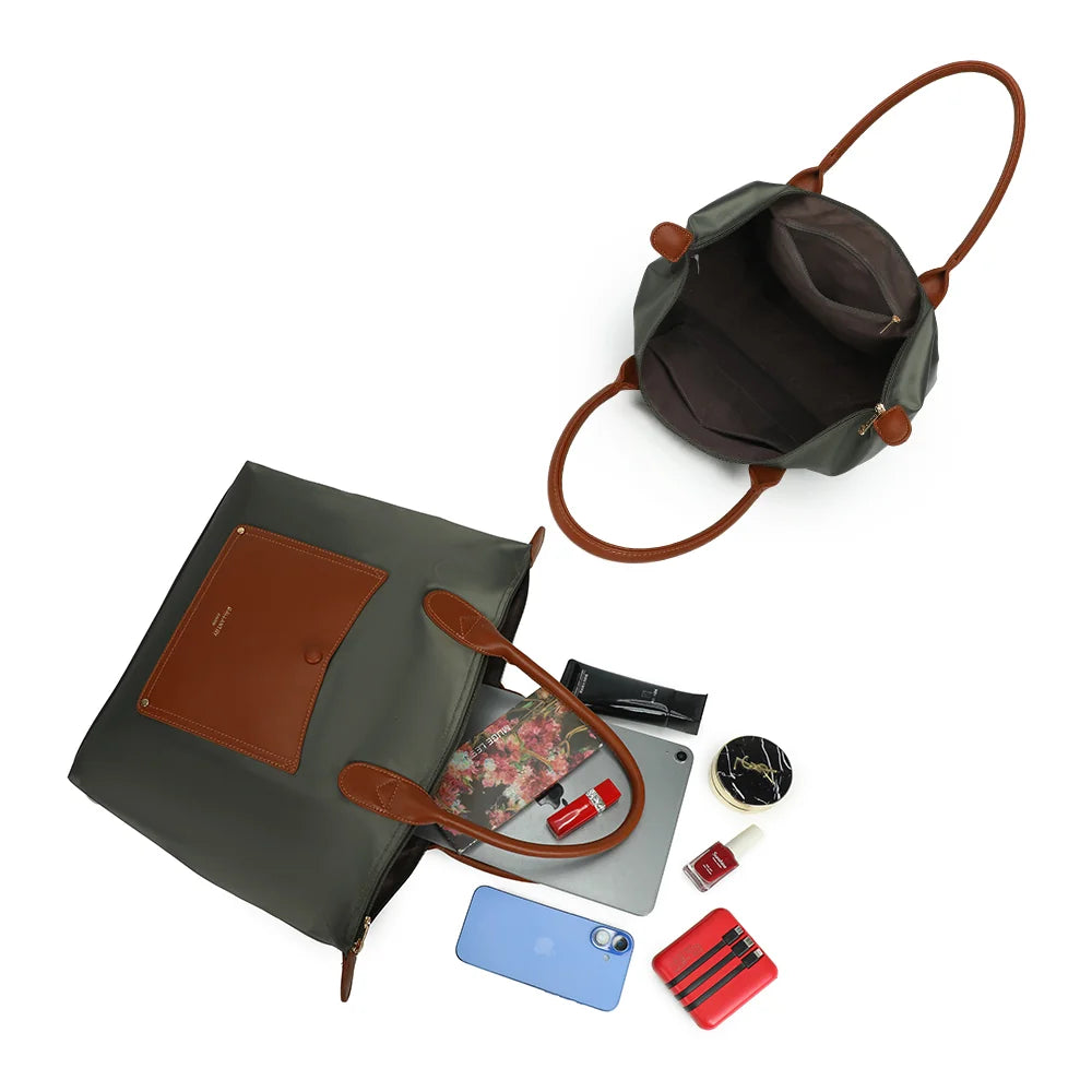 Intérieur du Roseau vert foncé : grand compartiment zippé et poche intérieure zippée, tablette comprise – réf. Z-02-1