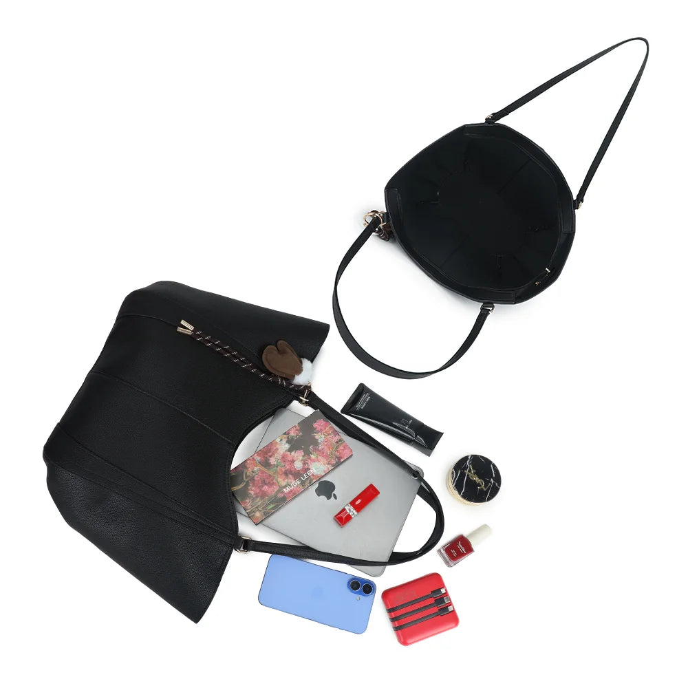 Intérieur du Le Rubino noir : grand compartiment qui accueille tablette, téléphone et trousse – réf. KJ-62099