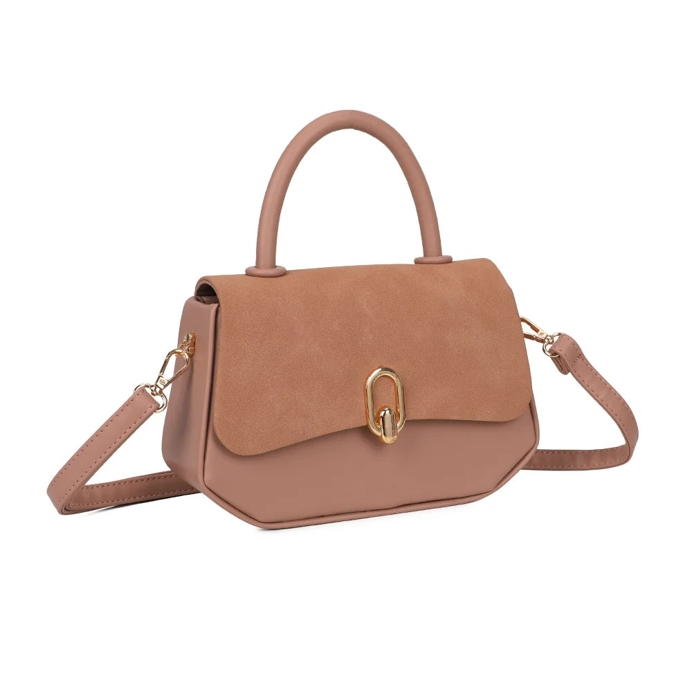 Le Tervane rose foncé de trois quarts : silhouette géométrique légèrement évasée et anse ronde – réf. C-0185