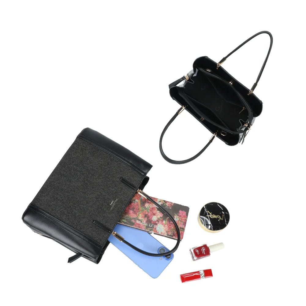 Intérieur du Valdora noir organisé en plusieurs compartiments pour téléphone et essentiels – réf. G-7513