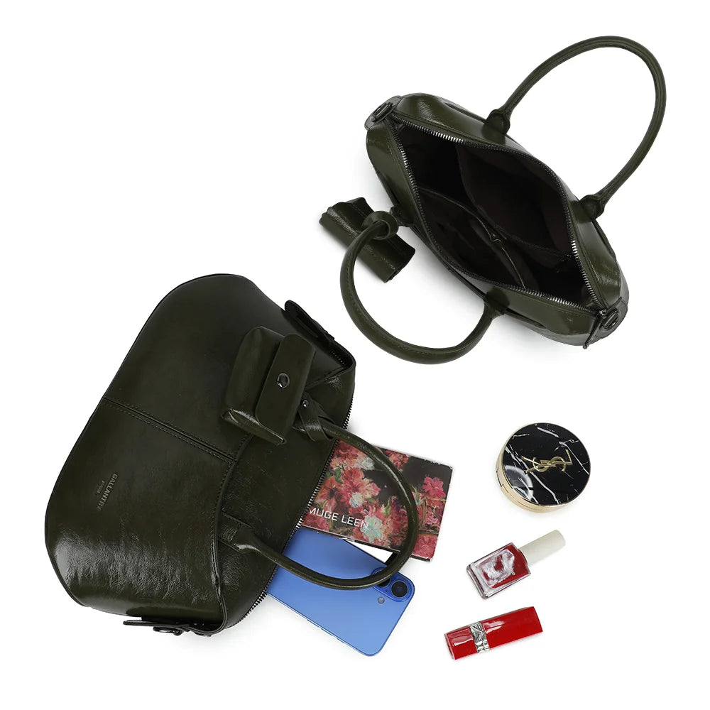 Intérieur doublé du Le Vellino vert foncé, ouverture zippée et poches pour ranger les petits essentiels – réf. LS-76001