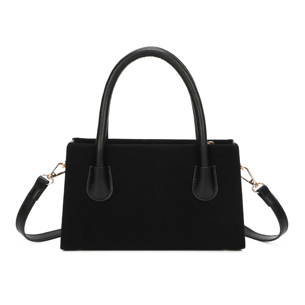 Dos du sac Liora noir, lignes nettes et anses arrondies fixées par des pastilles rondes – réf. YL-26014-1