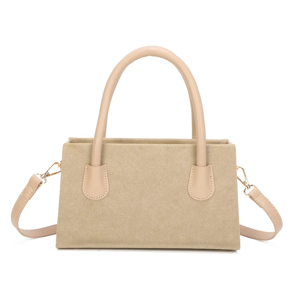 Dos du sac Liora taupe, lignes nettes et anses arrondies fixées par des pastilles rondes – réf. YL-26014-1