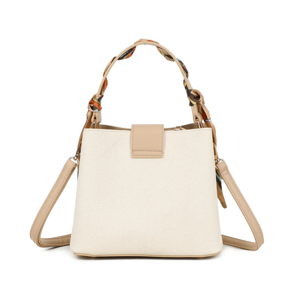 Dos du sac Luma beige/taupe en toile tissée à chevrons, avec son anse drapée de foulard imprimé – réf. A-9146
