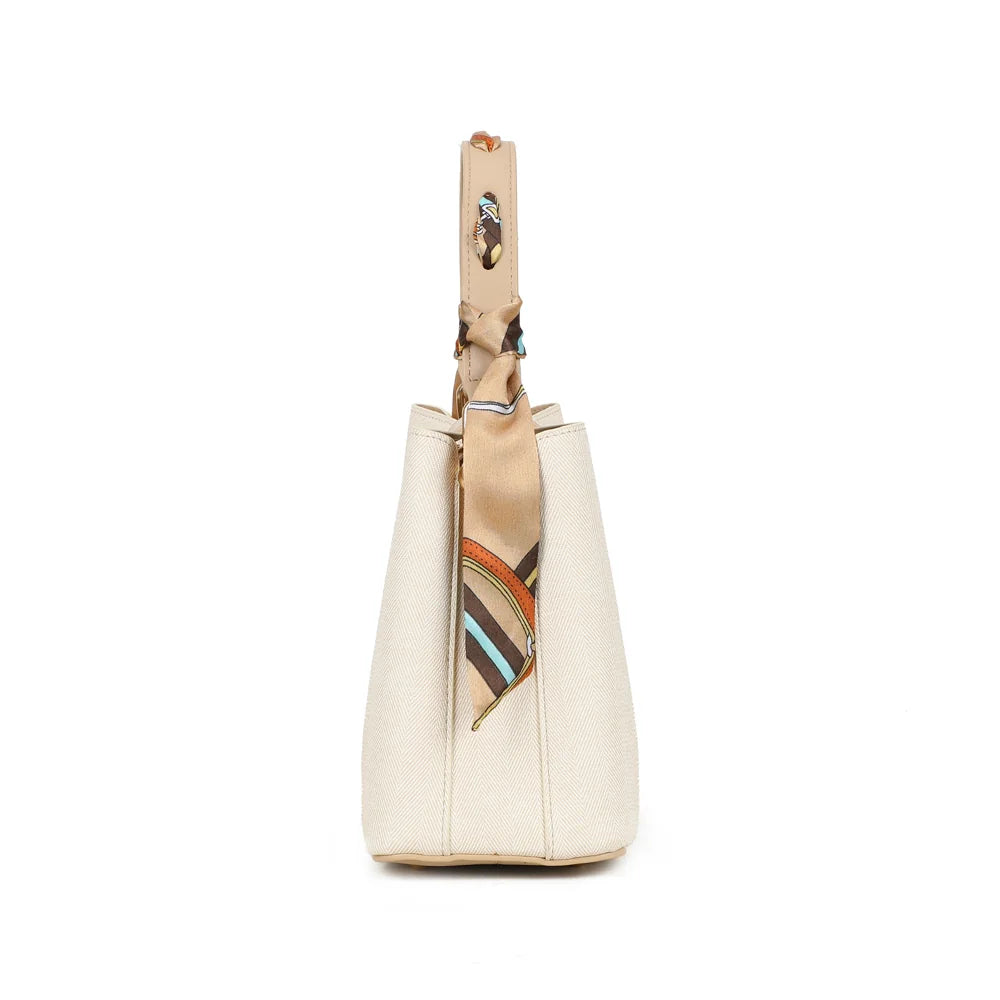 Profil du sac Luma beige/taupe : 12 cm de profondeur et anneaux métalliques dorés d’attache – réf. A-9146