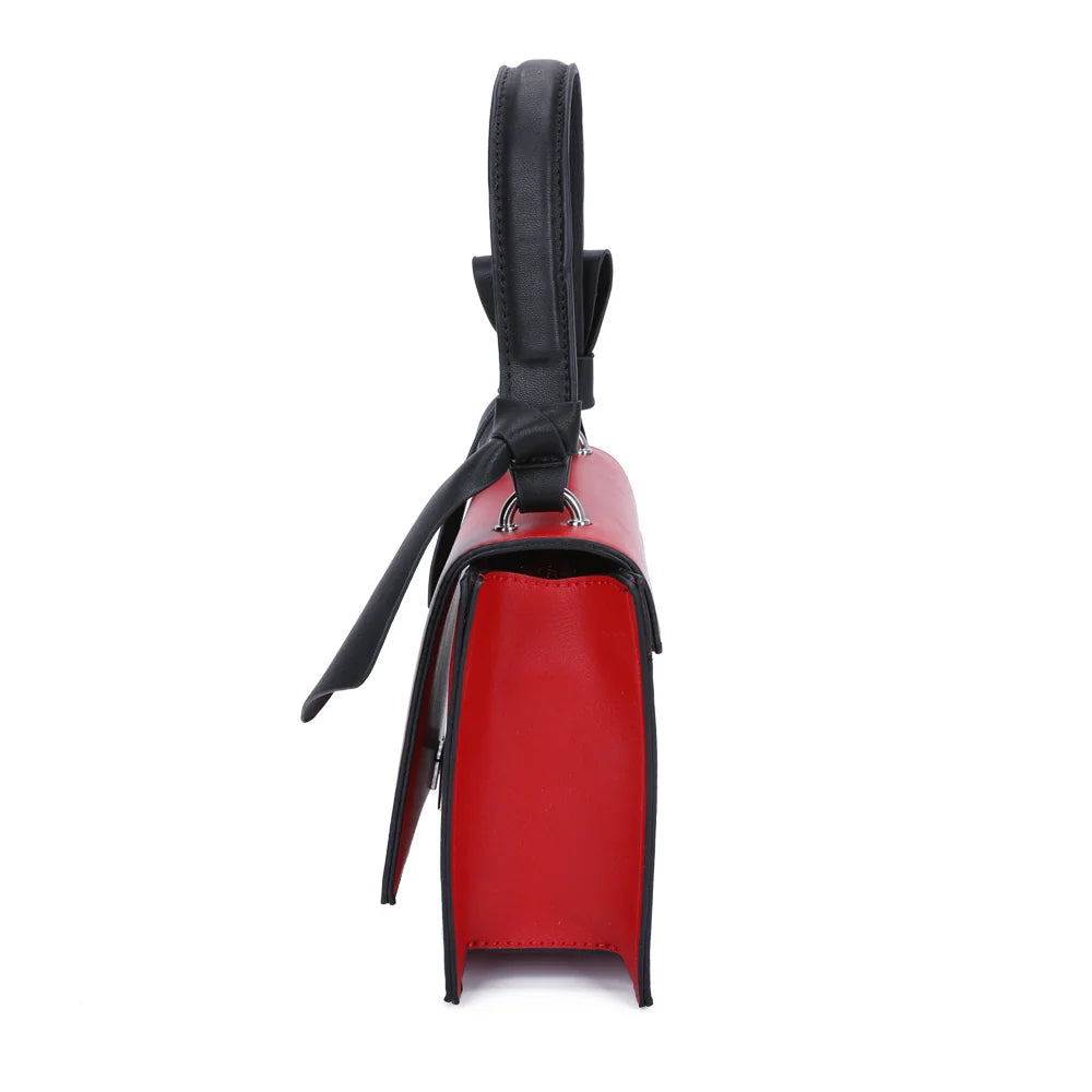 Profil du Mignonne rouge : format compact de 7 cm de profondeur et nœud noir tombant sur le côté – réf. R-1551