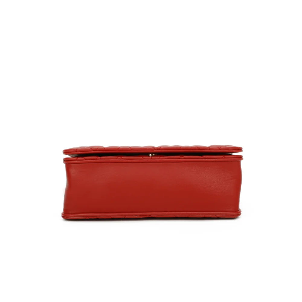 Dessous du Quilted Éclat rouge, base rectangulaire nette en synthétique lisse – réf. C-0146