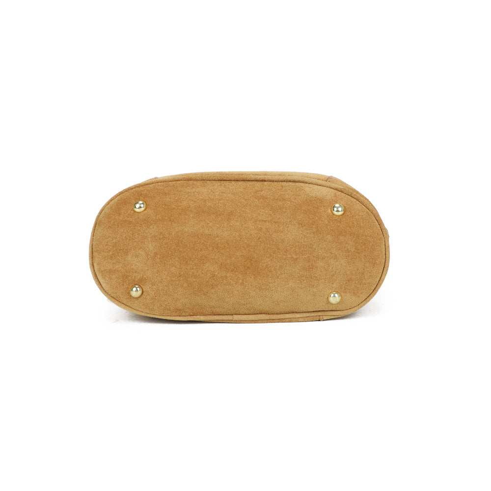 The Elegant Bohemian