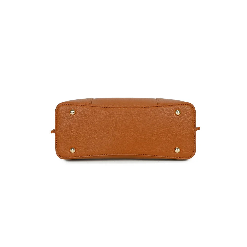 Dessous du sac Abyss marron, base plate protégée par des pieds métalliques dorés – réf. DQ-8699