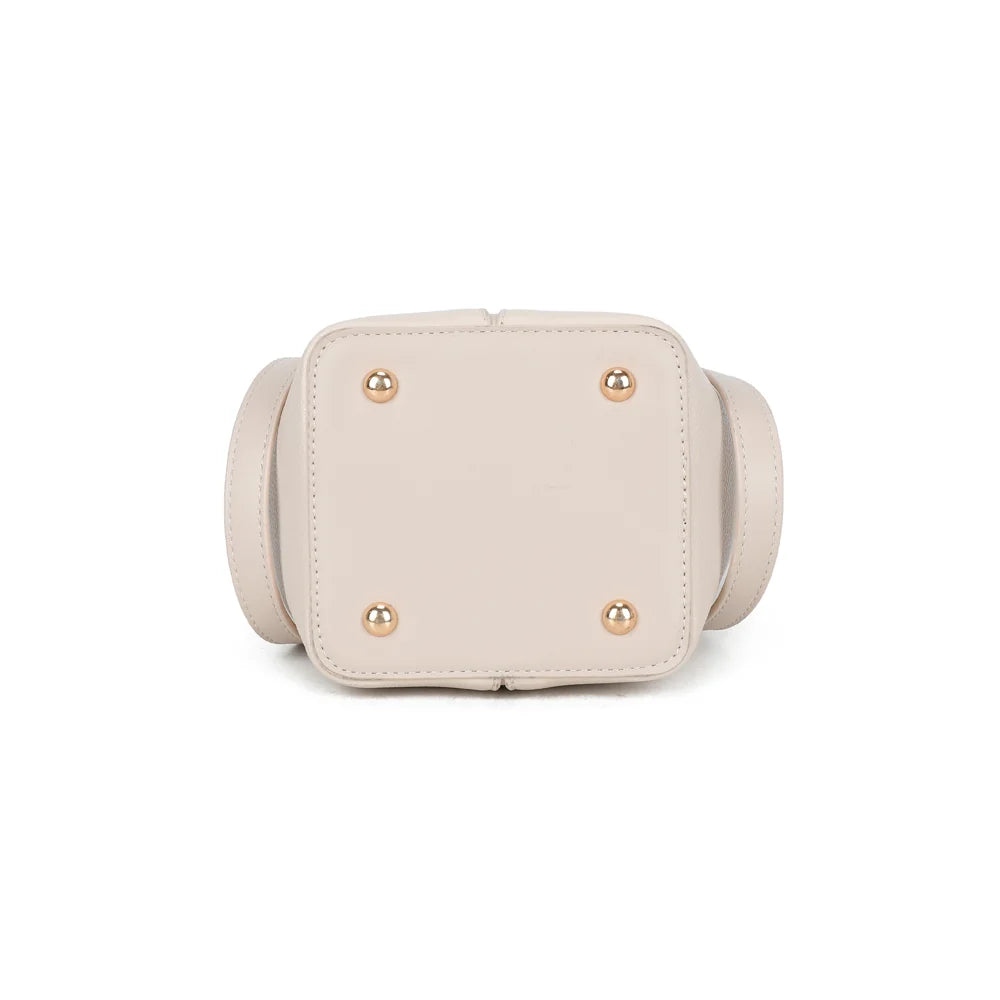 Dessous du Airy Style beige, une base compacte qui garde la forme structurée du sac – réf. Z-83093