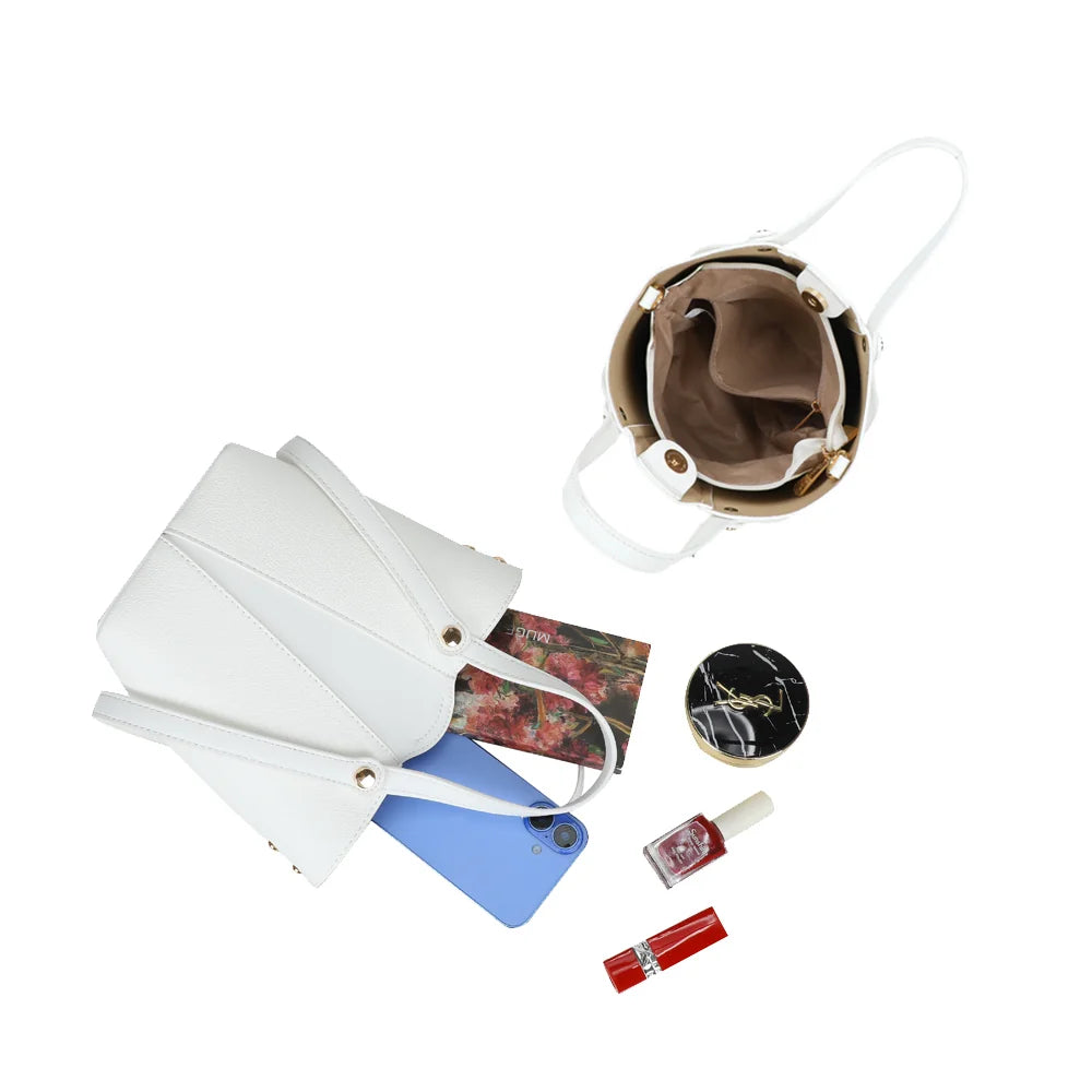 Intérieur du Airy Style blanc : compartiment principal et poche zippée pour vos essentiels – réf. Z-83093