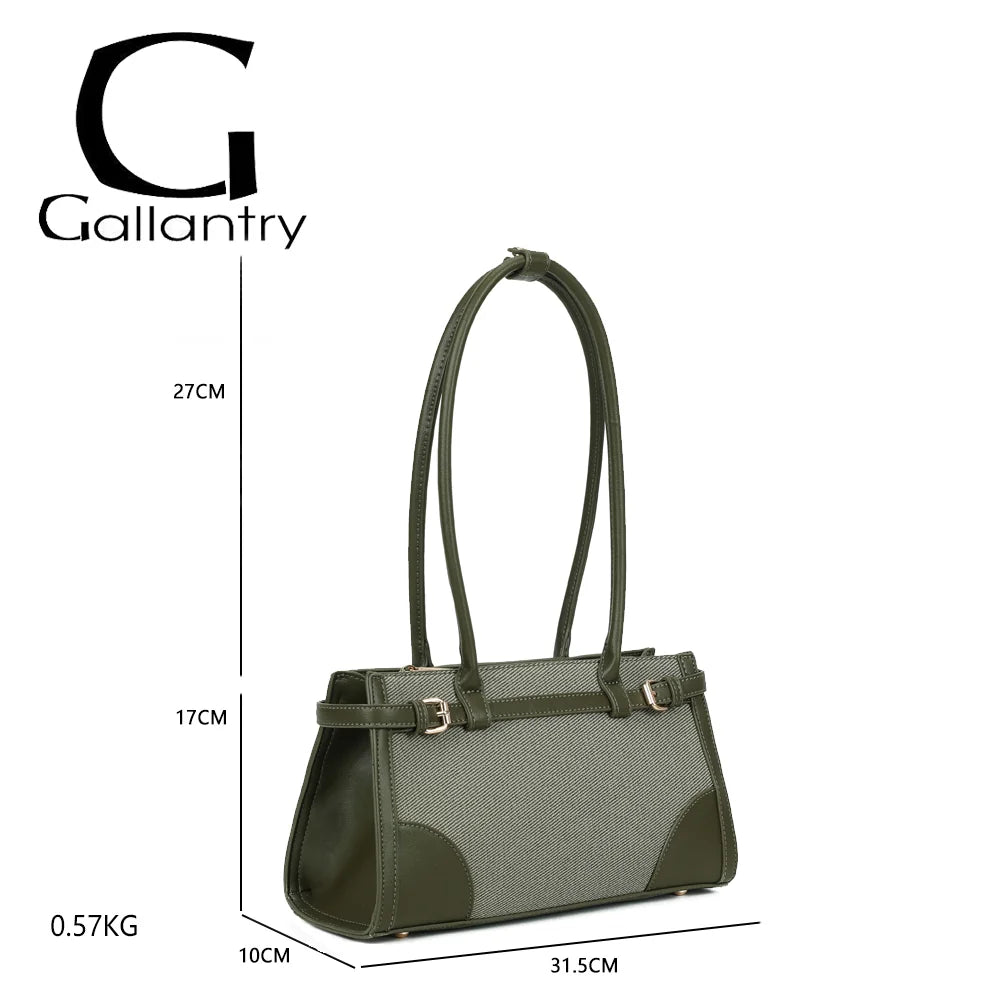 Dimensions du sac Amarante vert : 31,5 × 10 × 17 cm pour un poids léger de 0,57 kg