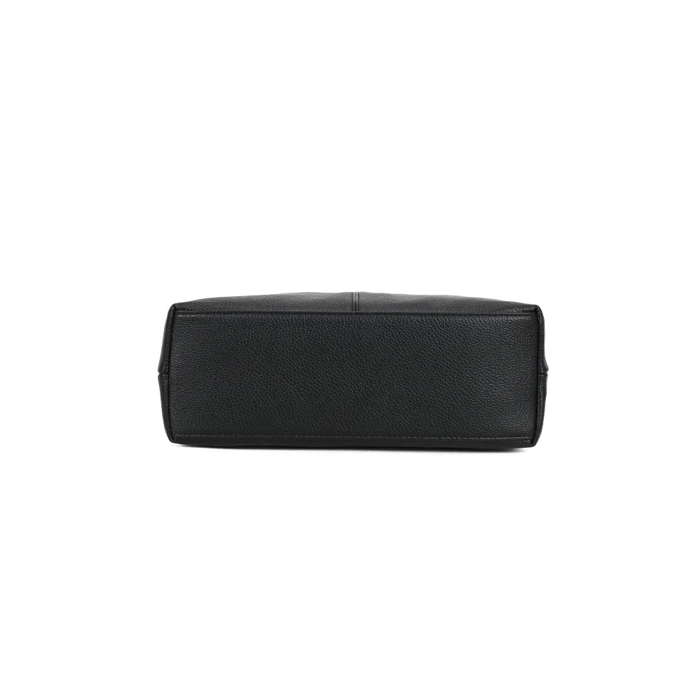 Dessous du sac Amélie noir en simili cuir grainé, un format de 33 × 12 × 25 cm pour l’essentiel – réf. JC-53005