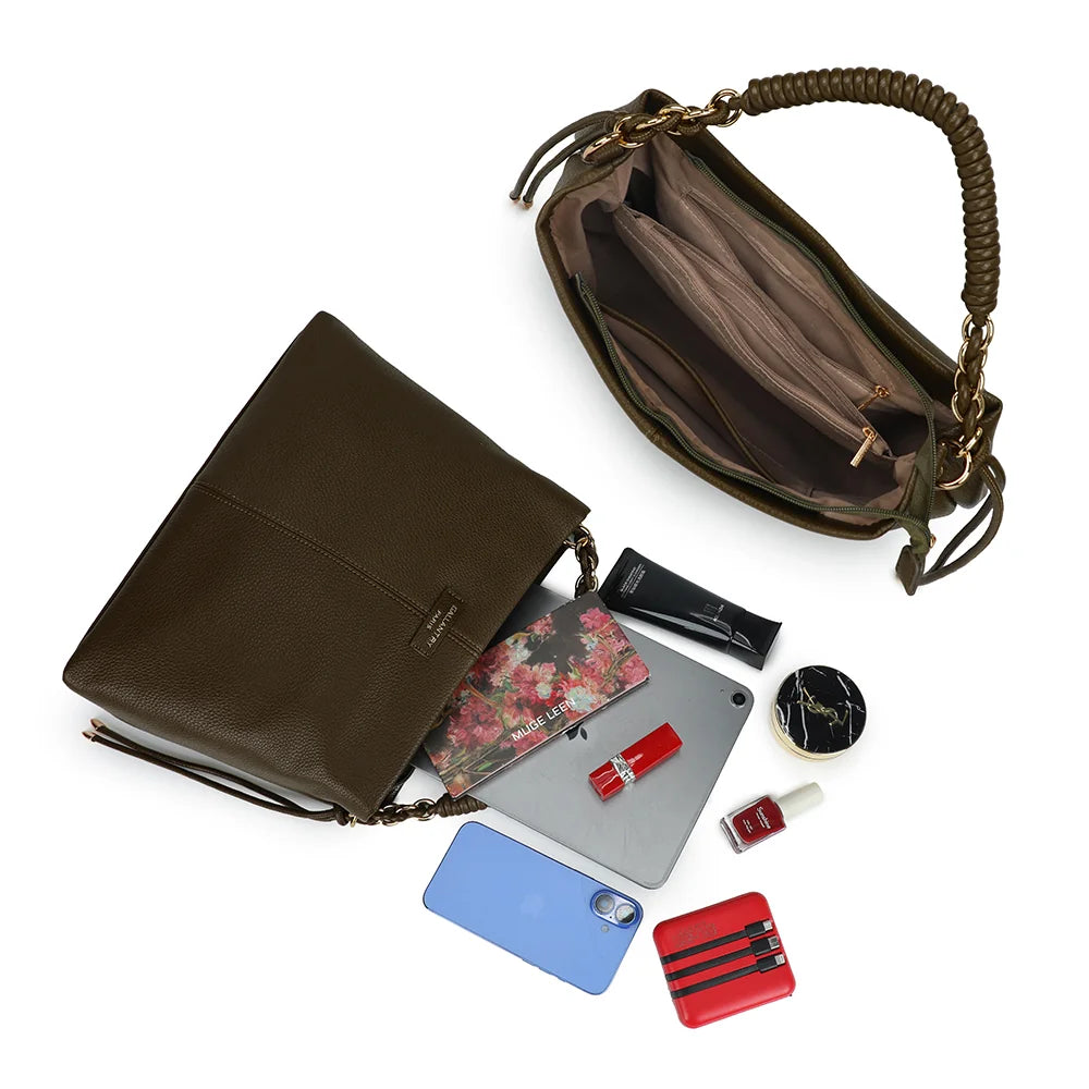 Intérieur du sac Amélie vert foncé : plusieurs compartiments et une poche zippée pour ranger vos affaires – réf. JC-53005
