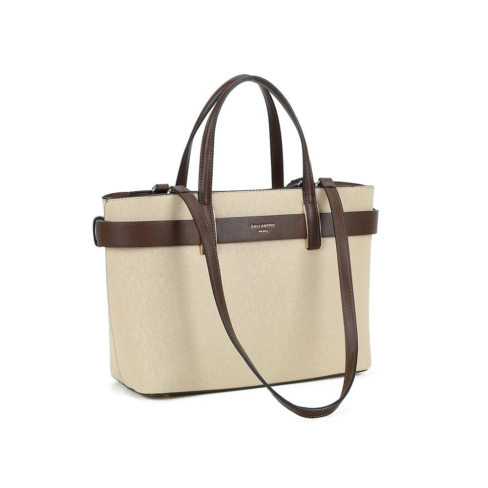Aria taupe/coffee de trois quarts : silhouette structurée, double anse et ceinture décorative à passants dorés – réf. DQ-8714