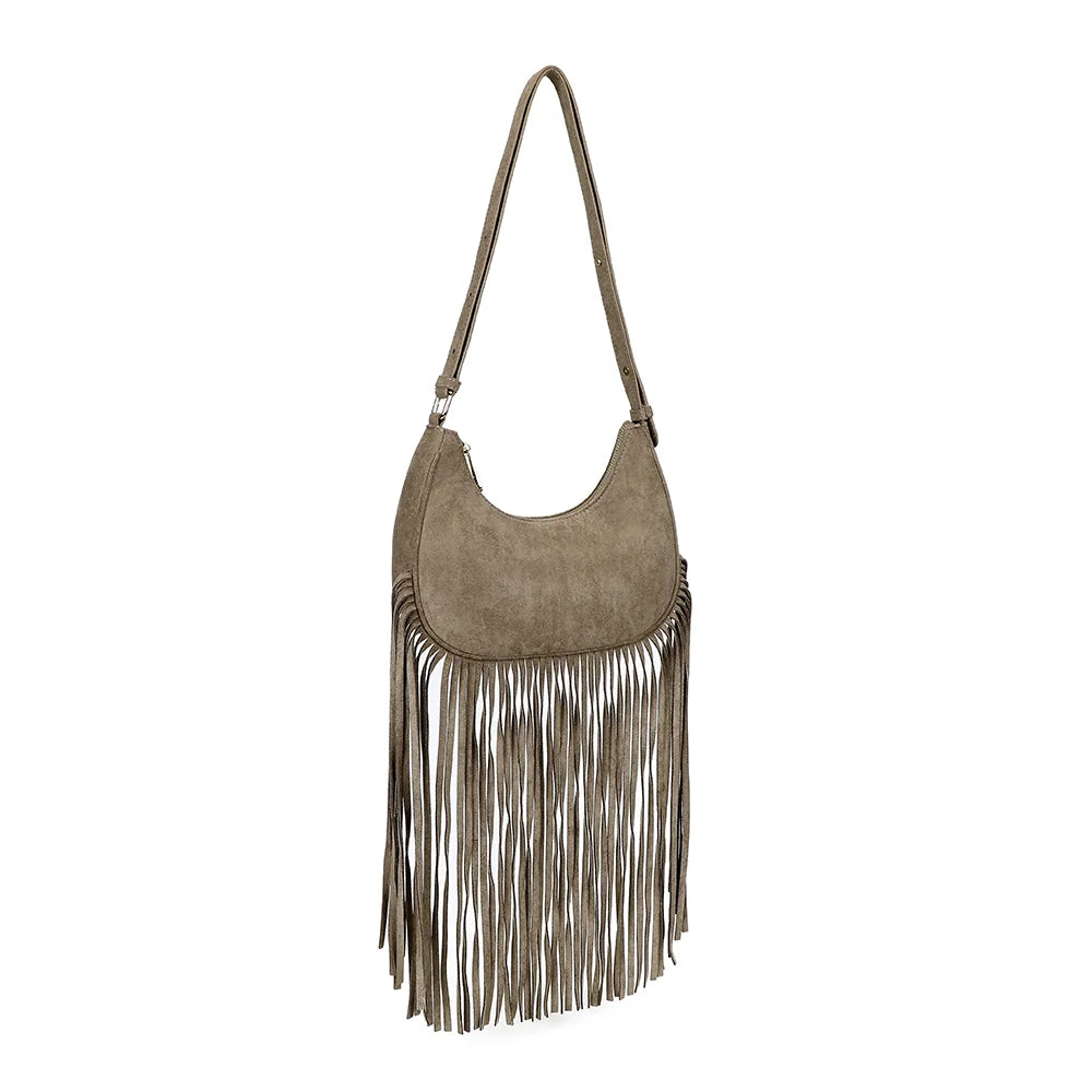 Arizona Suédine taupe foncé de trois quarts : silhouette arrondie et longues franges fluides en mouvement
