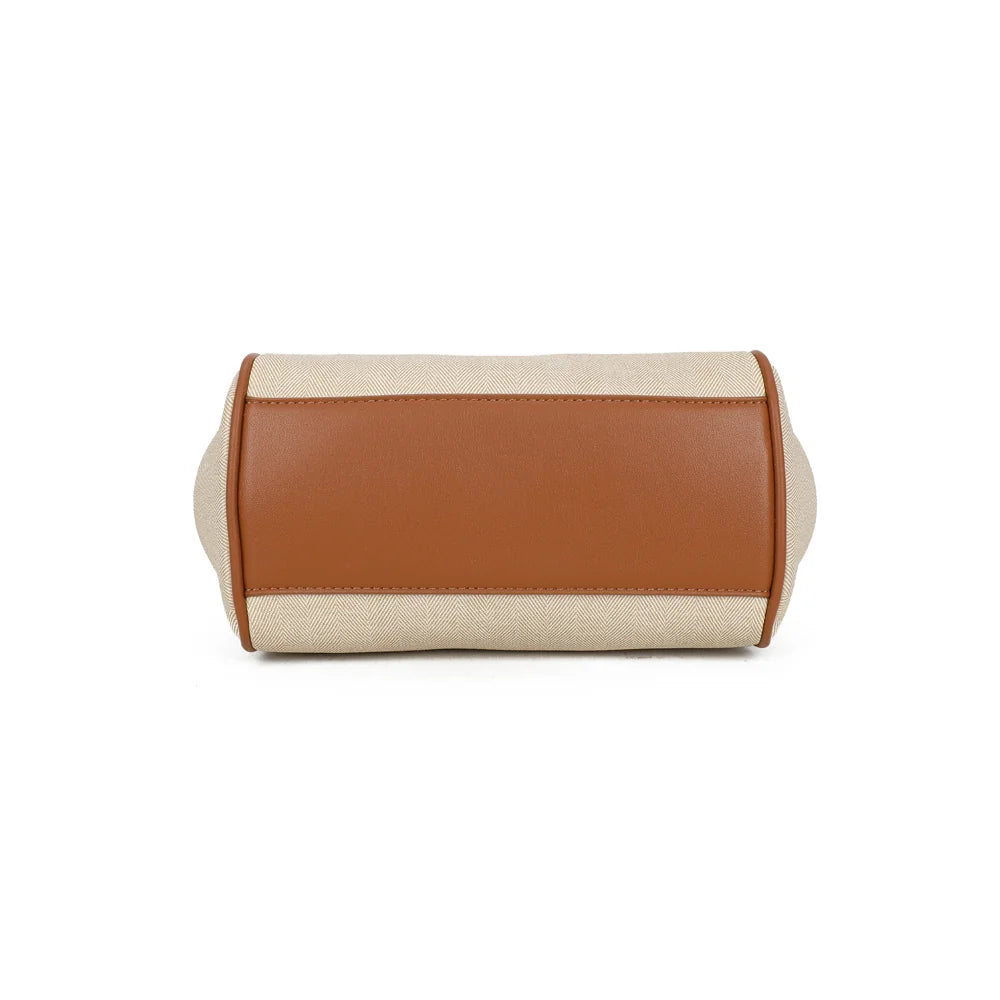 Dessous du sac Aurore taupe/marron, base structurée bordée d’un passepoil lisse assorti aux anses – réf. A-9145