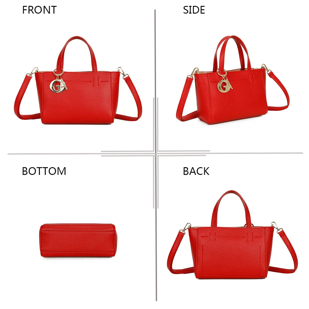 Le Belleza rouge sous quatre angles : face, côté, dessous et dos de ce petit sac structuré – réf. Z-83077