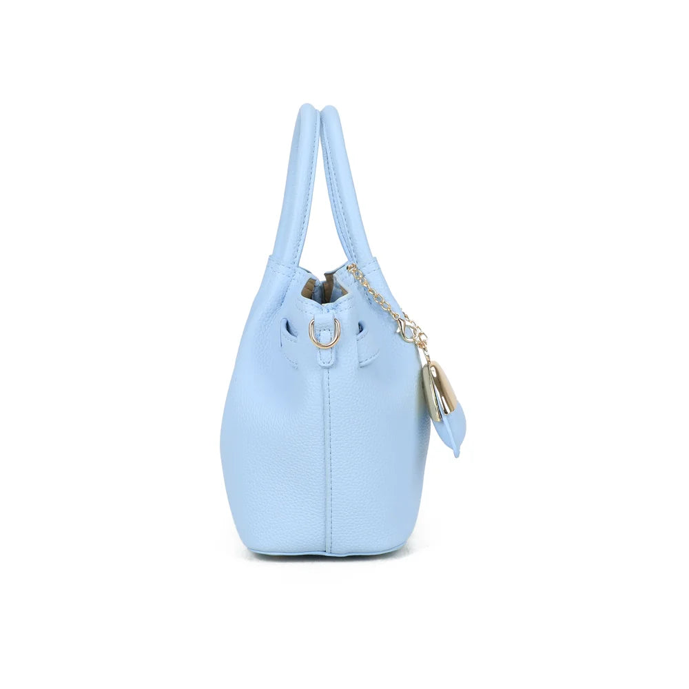 Profil du Blossom bleu clair : 10 cm de profondeur et anneau doré pour accrocher la bandoulière amovible – réf. A-9149
