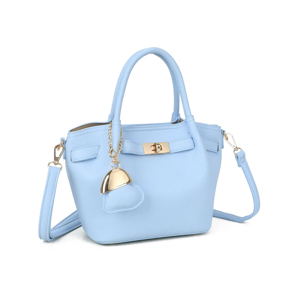 Blossom bleu clair vu de trois quarts : silhouette compacte évasée et patte façon ceinture à fermoir doré – réf. A-9149