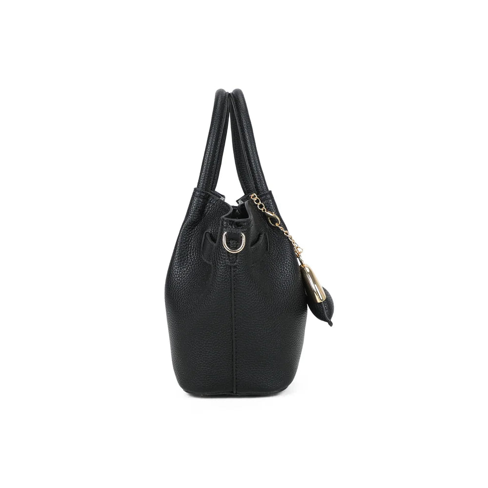 Profil du Blossom noir : 10 cm de profondeur et anneau doré pour accrocher la bandoulière amovible – réf. A-9149