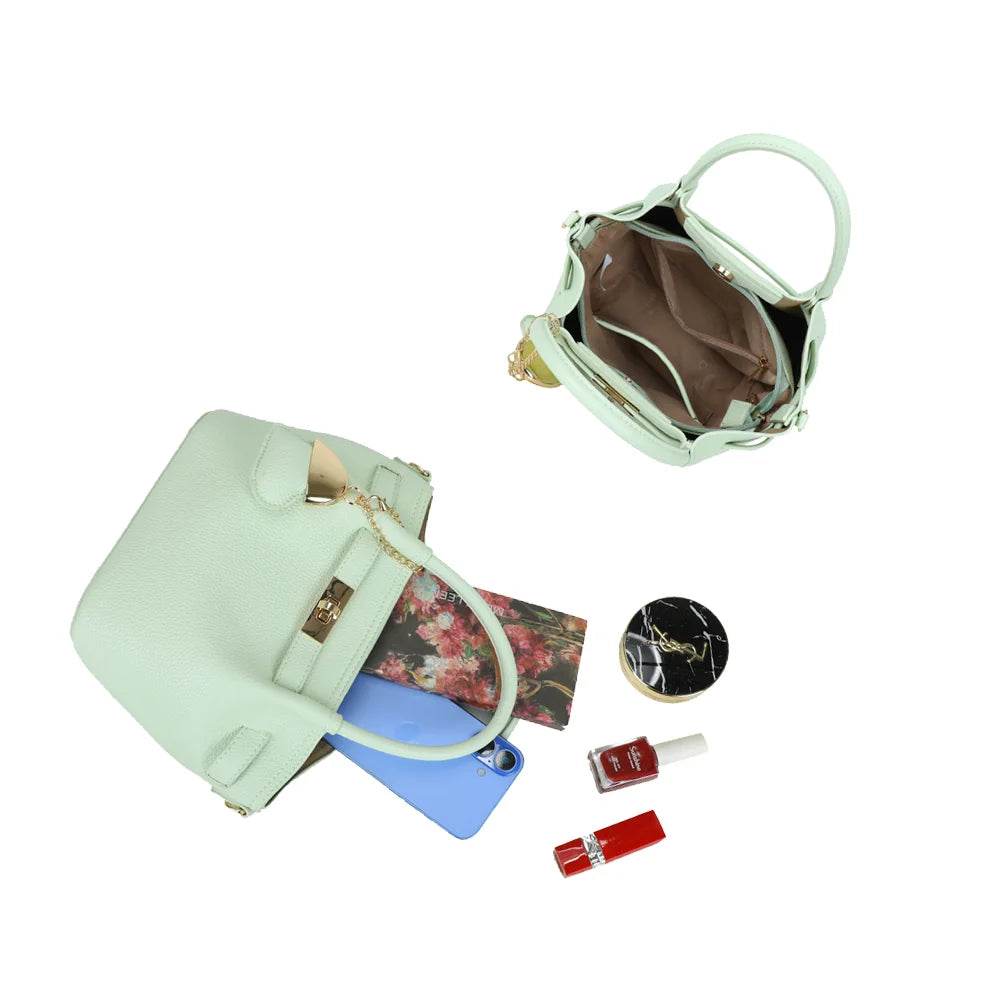 Intérieur du Blossom vert clair : de la place pour téléphone, portefeuille et petites trousses de maquillage – réf. A-9149