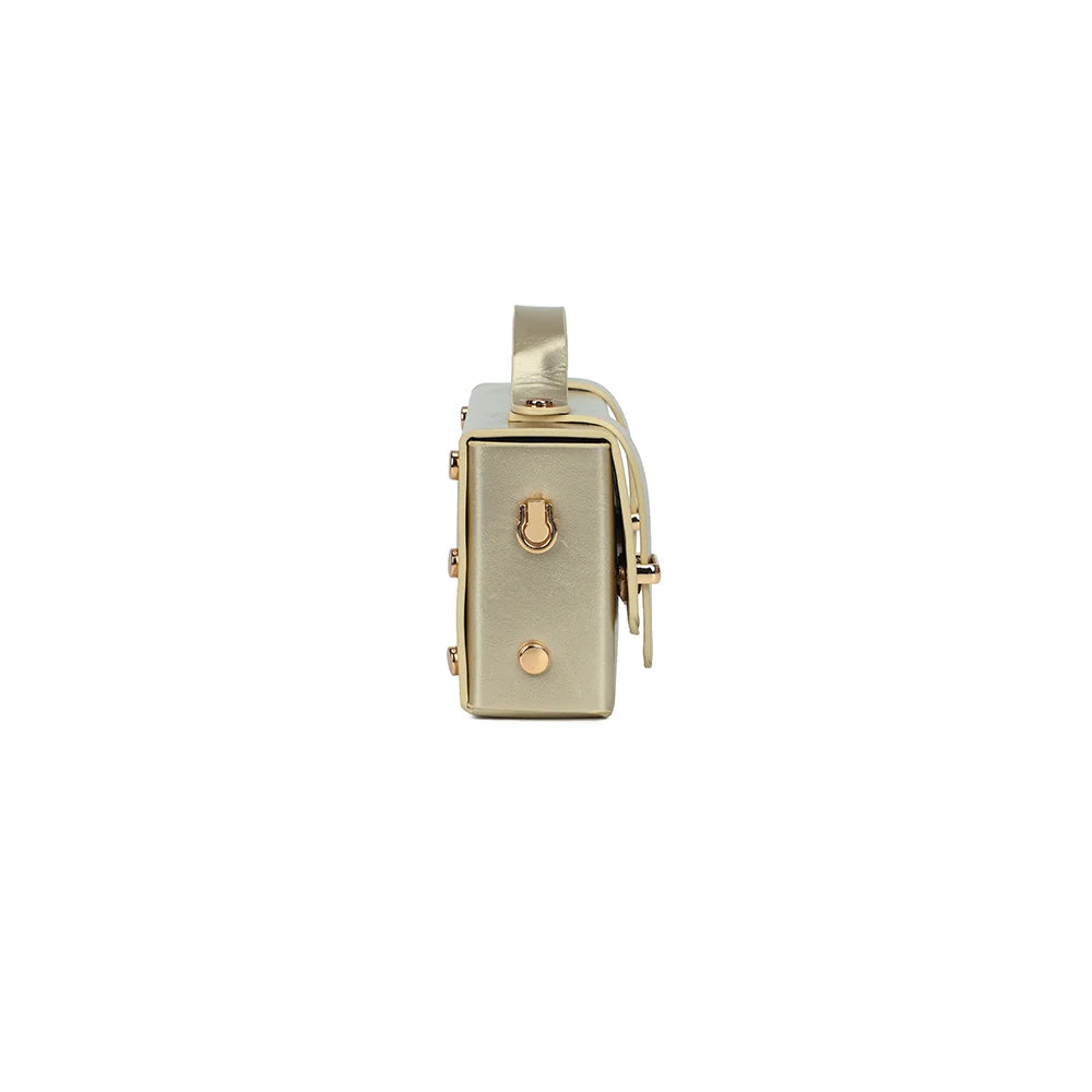 Profil du Boxy or : 5 cm de profondeur et anneau doré pour accrocher la chaîne – réf. MW-24001