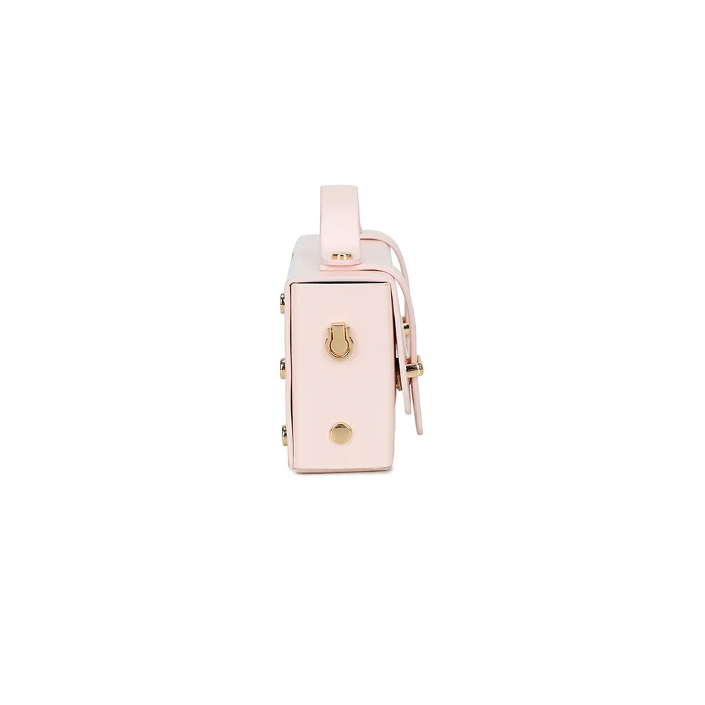 Profil du Boxy rose : 5 cm de profondeur et anneau doré pour accrocher la chaîne – réf. MW-24001