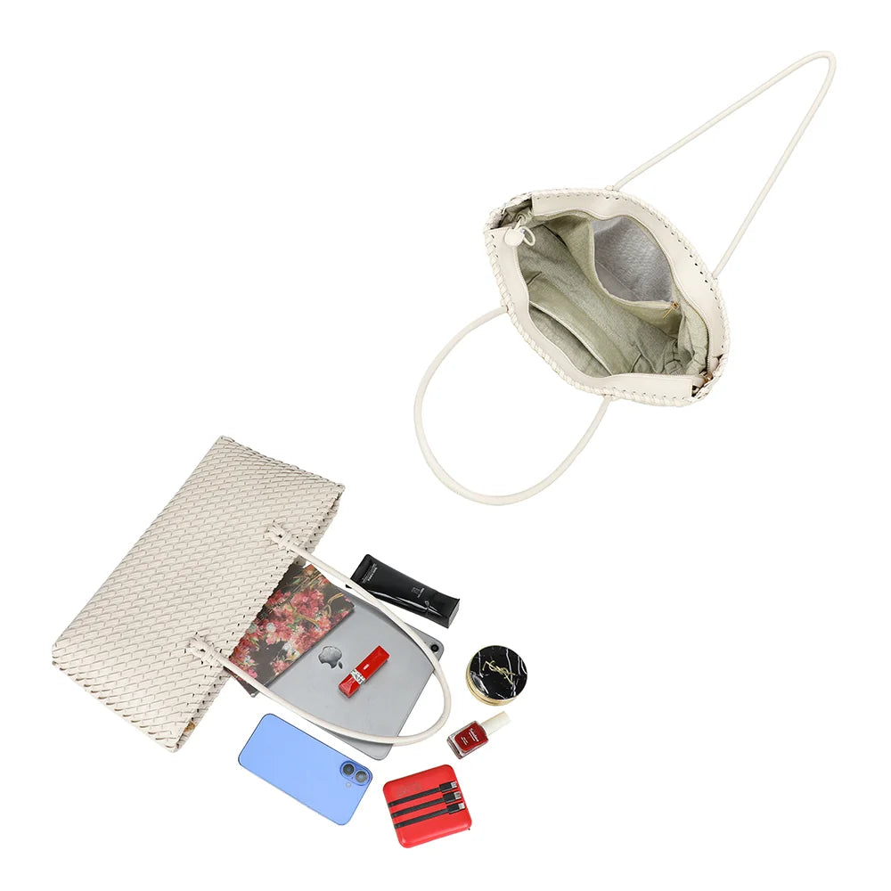 Intérieur du Bréva beige : ouverture zippée, doublure synthétique et poche intérieure zippée pour ranger les petits objets – réf. DG-5822