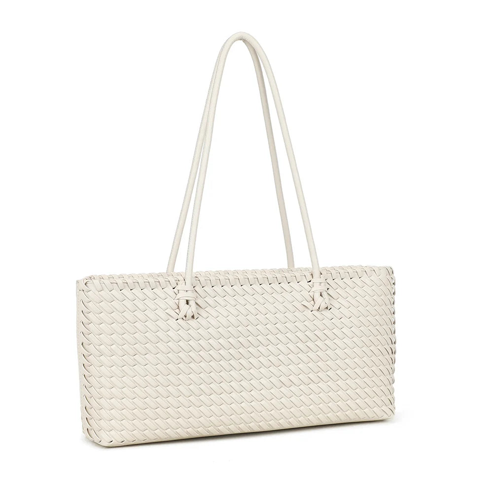 Bréva beige de trois quarts : un tressage intégral et une profondeur fine de 8 cm, pour un porté épaule près du corps – réf. DG-5822