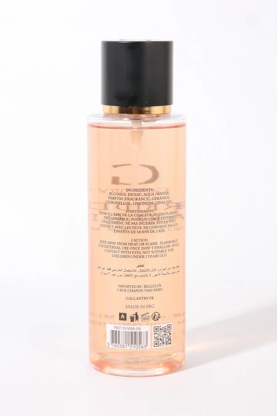 Brume parfumée Forbidden Harmony vaporisée dans les cheveux pour un sillage léger et frais