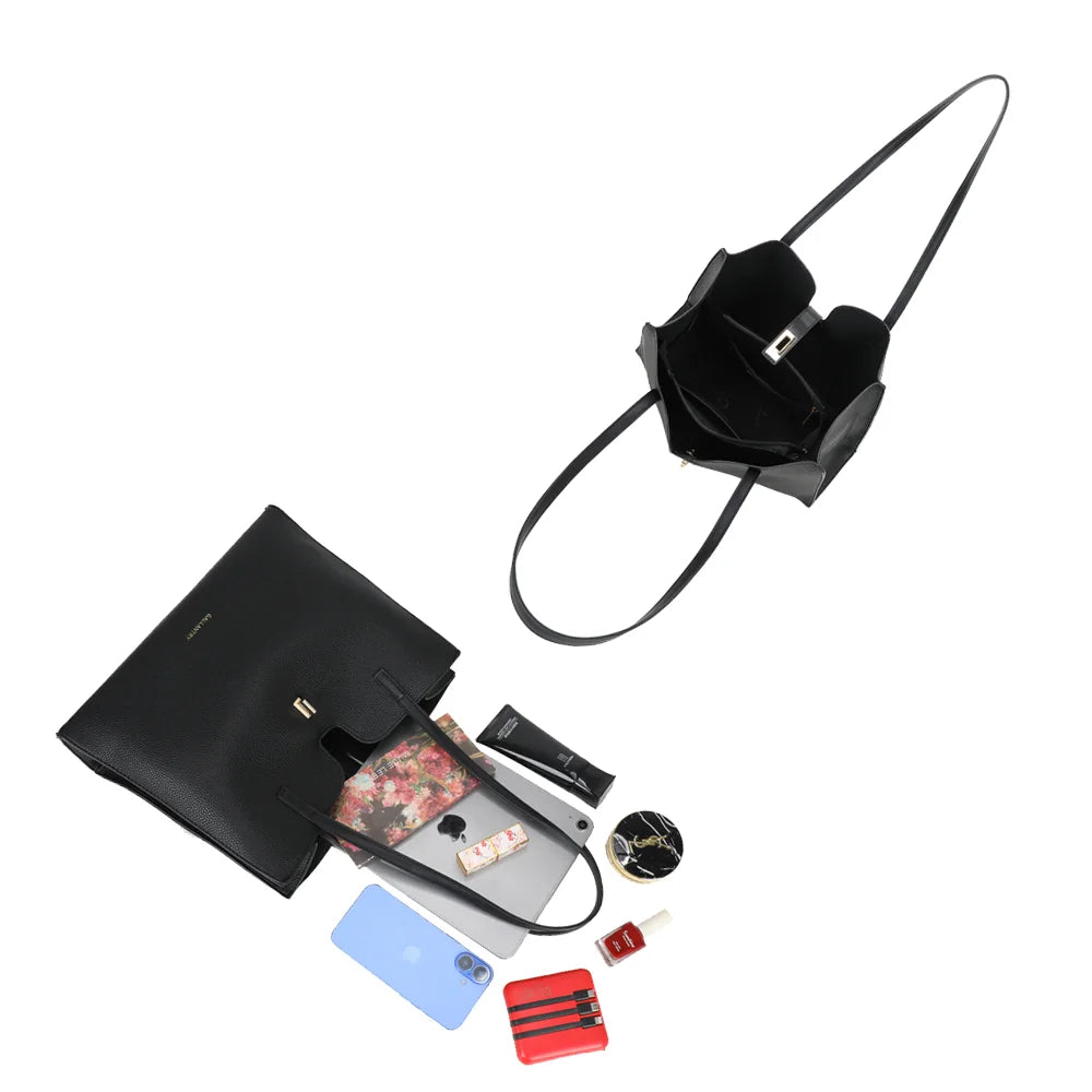 Intérieur du Camélia noir : grand compartiment, poche zippée et poche plaquée pour s’organiser – réf. MW-24002
