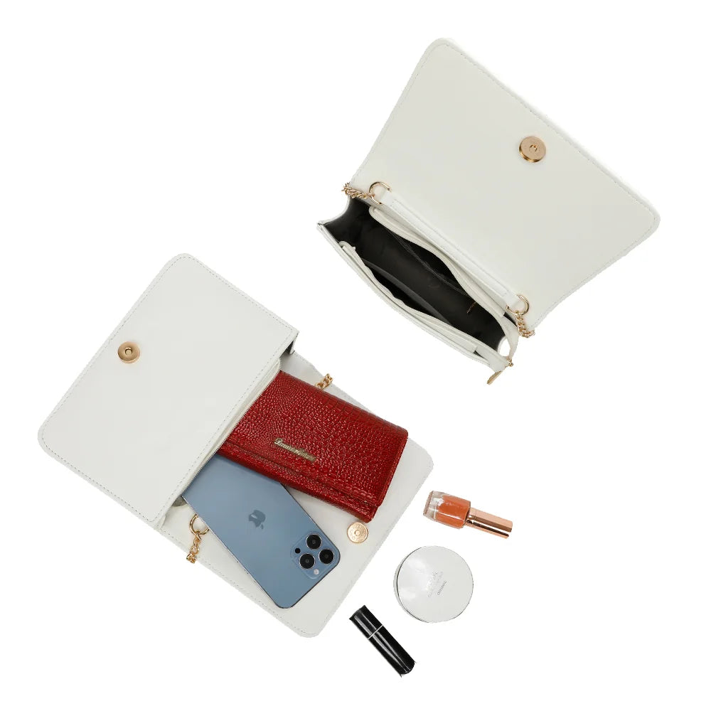 Intérieur du Camille blanc : rabat à bouton-pression doré et poche zippée pour smartphone et essentiels – réf. C-0154