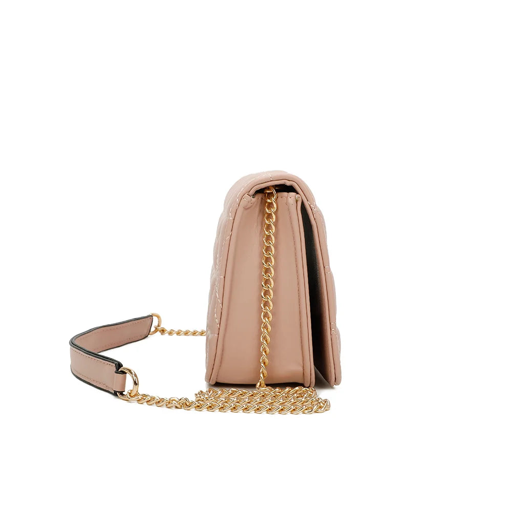 Profil du Camille rose : format compact de 8 cm de profondeur et attaches de la chaîne dorée – réf. C-0154