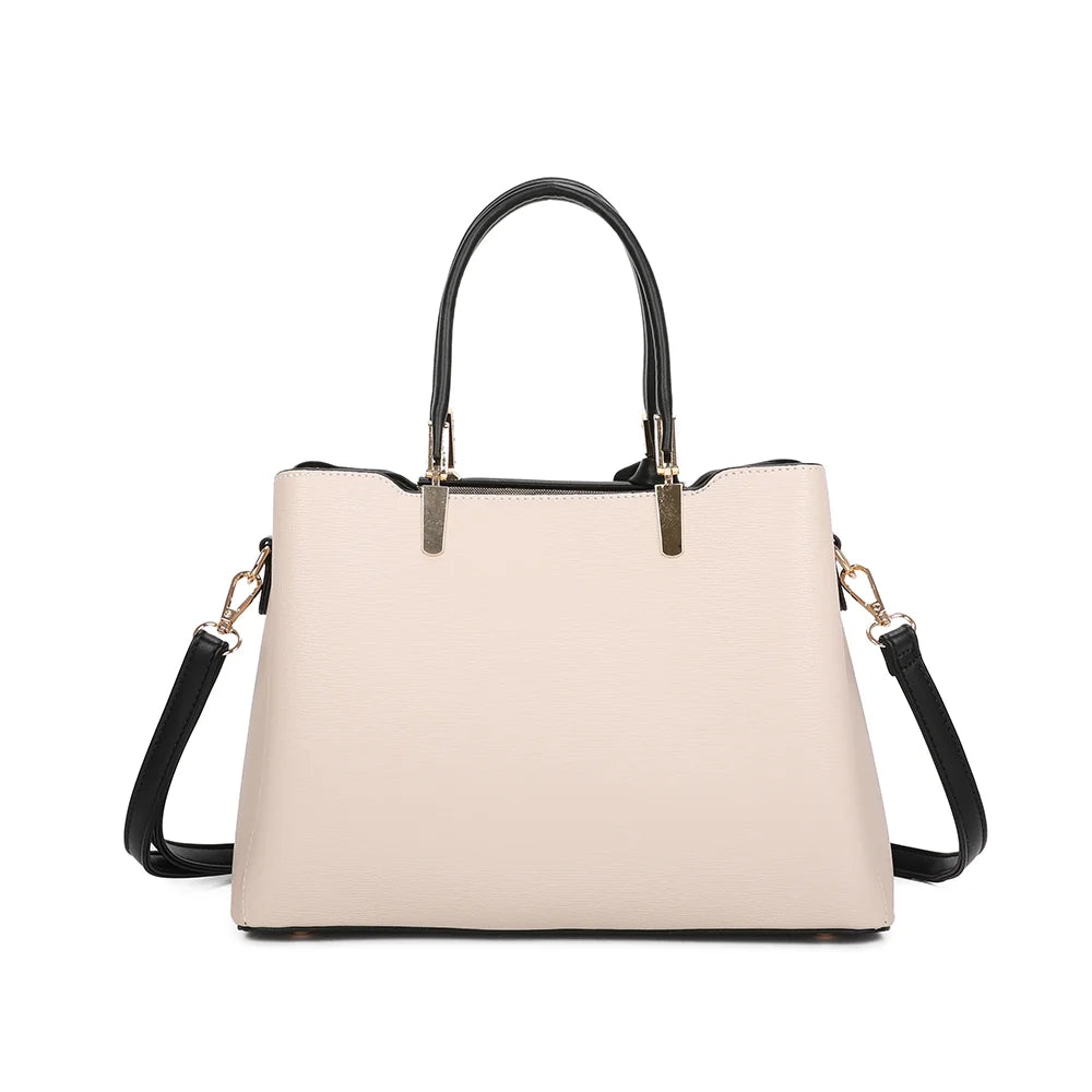 Dos du sac Carmine beige, surface synthétique finement texturée et lignes nettes – réf. DQ-8551-4