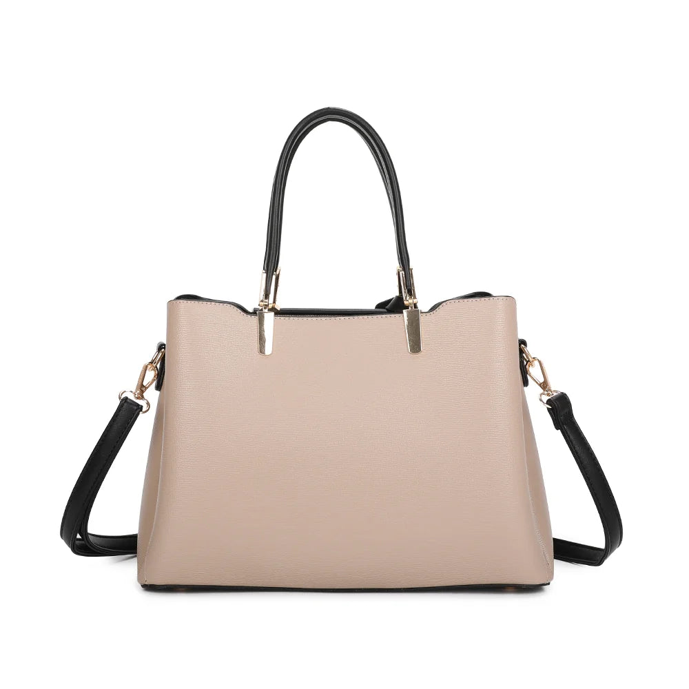 Dos du sac Carmine taupe, surface synthétique finement texturée et lignes nettes – réf. DQ-8551-4