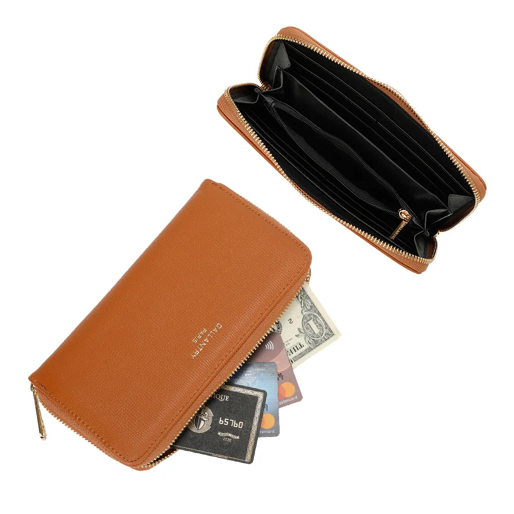 Intérieur du Celia Zip marron : emplacements pour cartes, espaces billets et poche centrale zippée – réf. L-91164-19