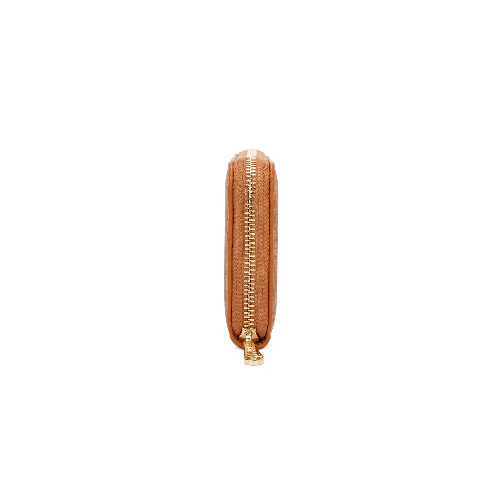 Profil du Celia Zip marron : format plat de 2,5 cm d’épaisseur qui se glisse dans tous les sacs – réf. L-91164-19