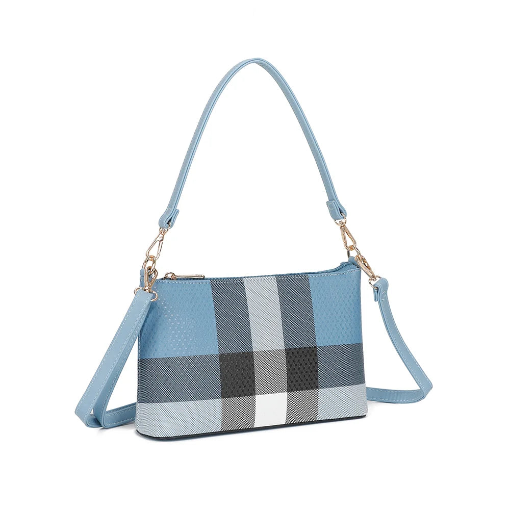 Celina bleu pastel vu de trois-quarts : forme rectangulaire aux bords arrondis et mousquetons dorés – réf. DQ-8517-1