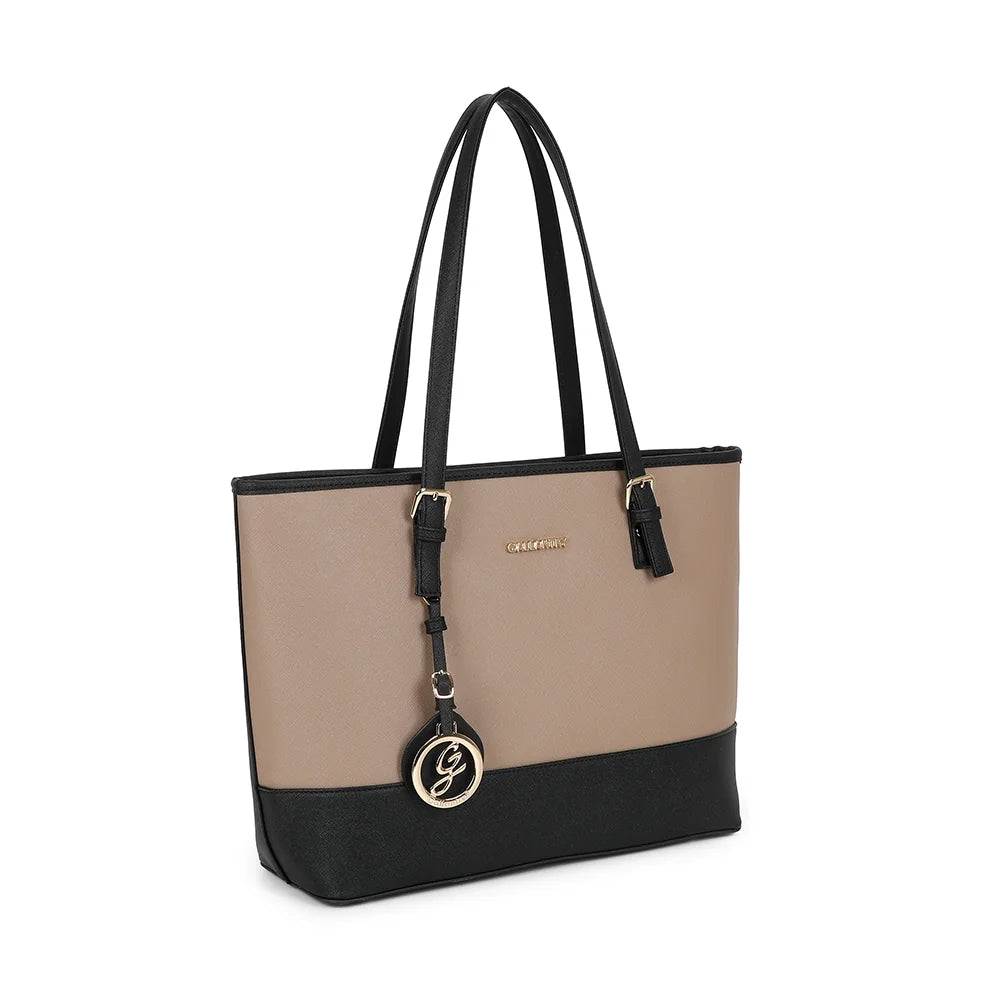 Sac cabas Déjà-vu beige de trois quarts, deux longues anses et boucles dorées – réf. G-9227-9