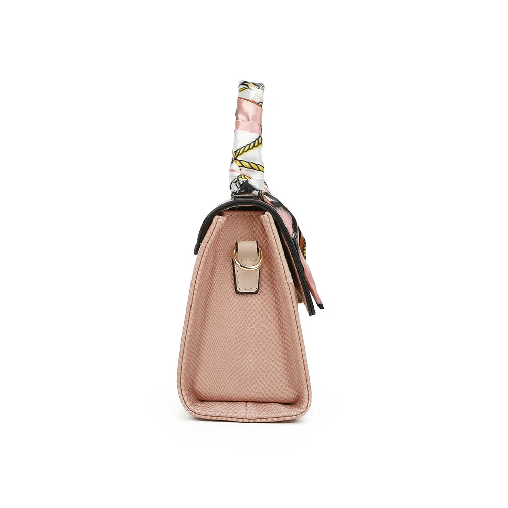 Profil de l’Éclat Moderne rose : 9 cm de profondeur et anneau doré pour la bandoulière – réf. HY-5422